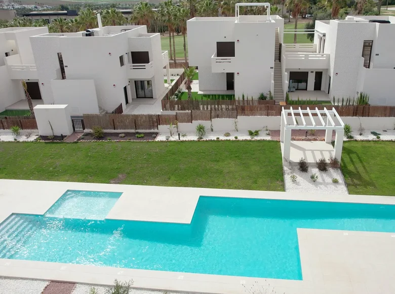 2 bedroom penthouse 72 m² Almoradi, Spain