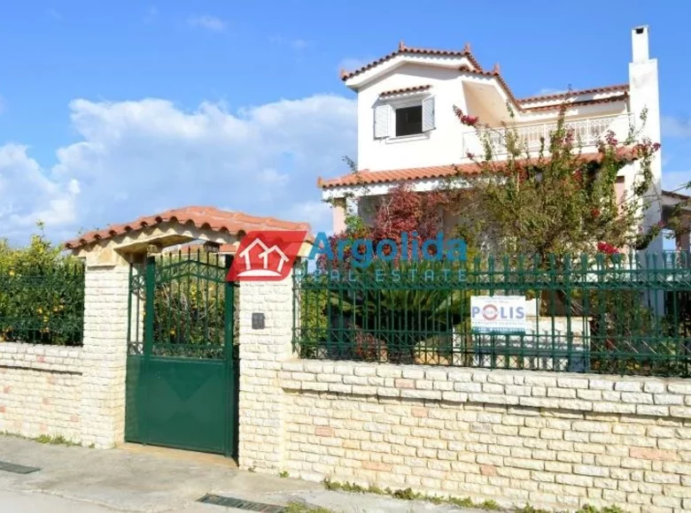 Casa 6 habitaciones 230 m² Peloponnese Region, Grecia
