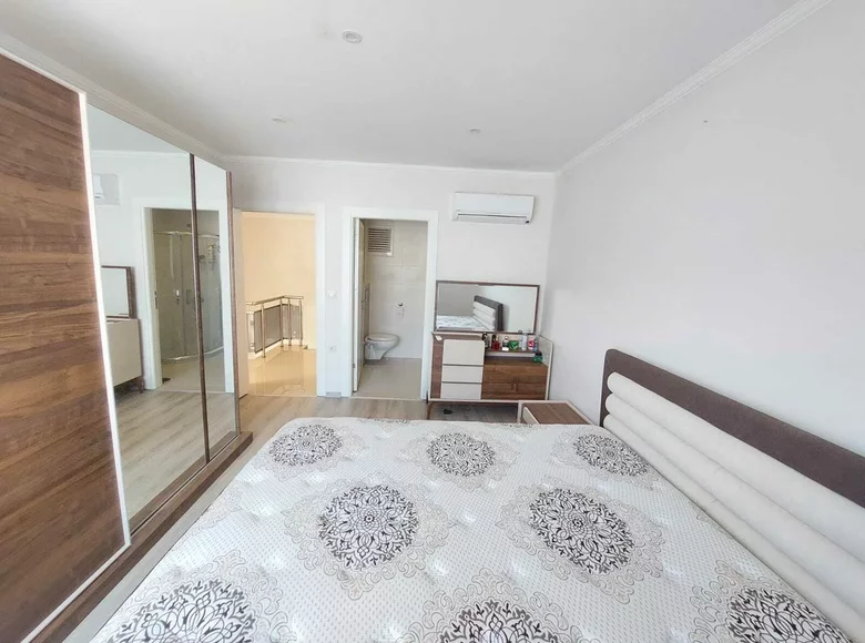 3 room apartment  Konyaalti, Turkey