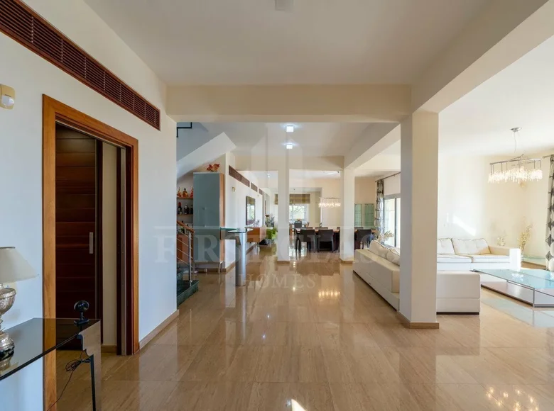 Casa 6 habitaciones 663 m² Limassol District, Chipre