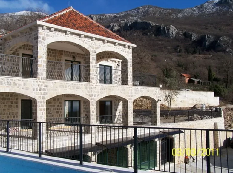 Villa 620 m² Montenegro, Montenegro