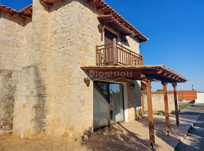 2 bedroom house 135 m² Nea Potidea, Greece