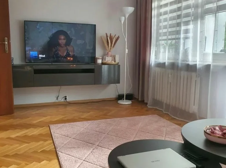 3 room apartment 60 m² in Warsaw, Poland