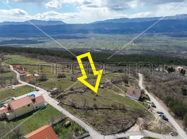 Land 2 364 m² Donji Vinjani, Croatia