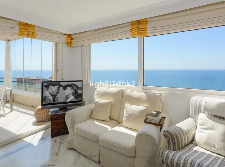 Mieszkanie 3 pokoi 125 m² Benalmadena, Hiszpania