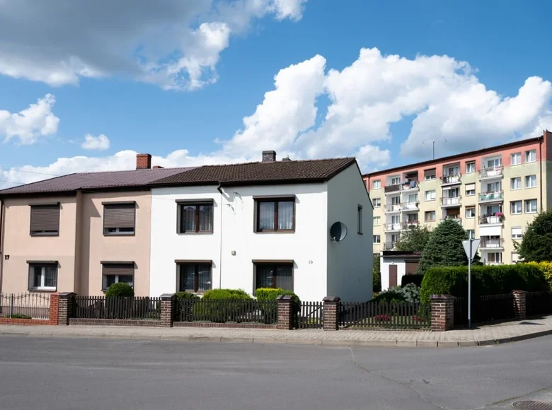 Maison 128 m² Srem, Pologne
