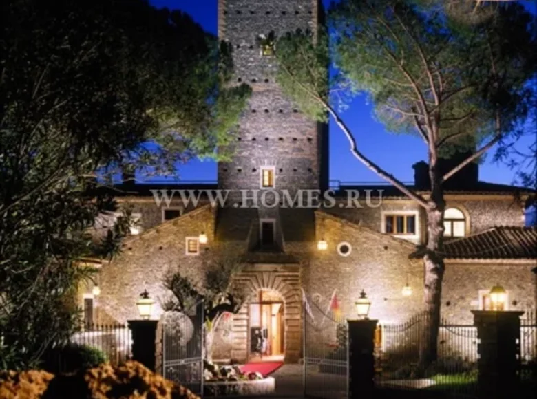 Castle 30 m² Roma Capitale, Italy