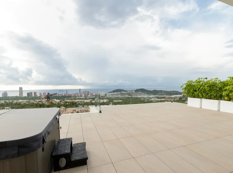 5 bedroom apartment 655 m² Finestrat, Spain