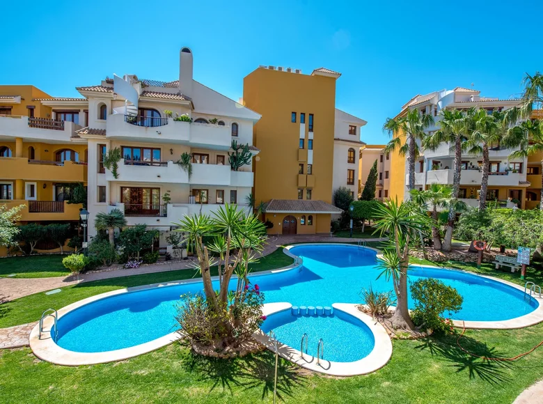 2 bedroom apartment 80 m² La Zenia, Spain