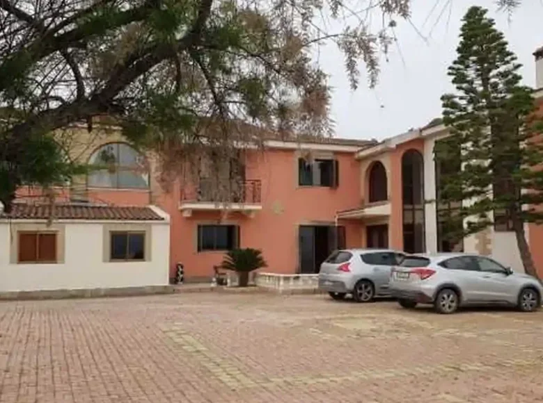 5 bedroom house  Prastio Kellakiou, Cyprus