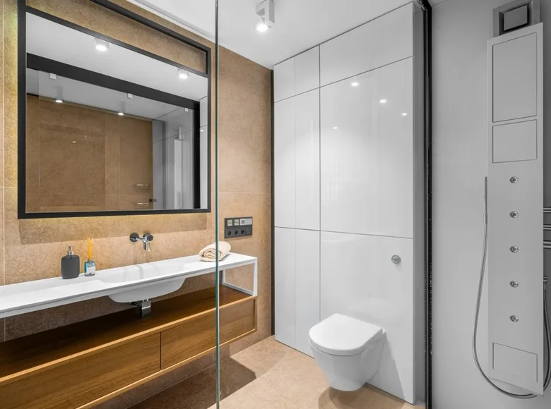 Mieszkanie 3 pokoi 121 m² Gdynia, Polska