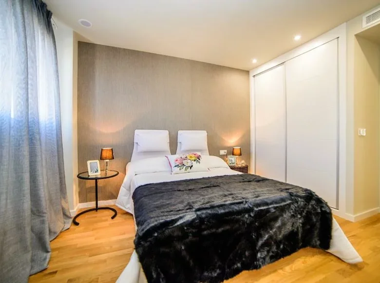 4 bedroom apartment 110 m² Costa Blanca, Spain