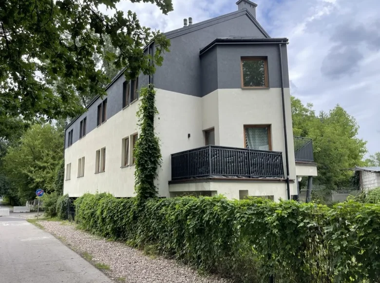 Квартира 416 м² Варшава, Польша