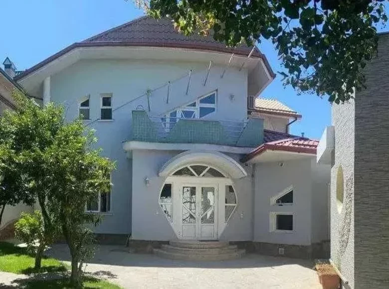 Дом 5 комнат 300 м² Ташкент, Узбекистан