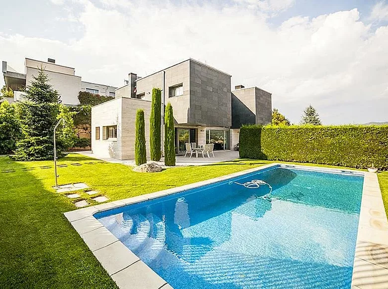 Casa 5 habitaciones 540 m² Costa del Maresme, España