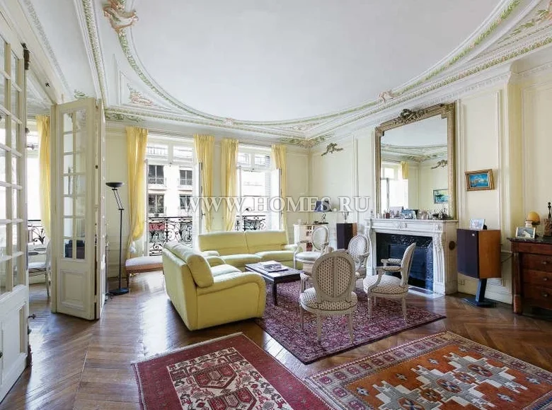 Mieszkanie 4 pokoi 245 m² Paryż, Francja