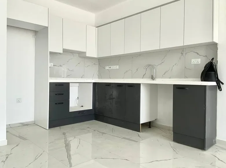 Mieszkanie 3 pokoi 78 m² Trikomo, Cypr Północny