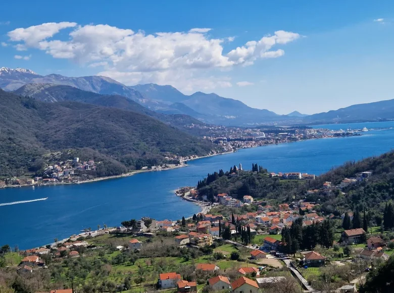 Land  Herceg Novi, Montenegro