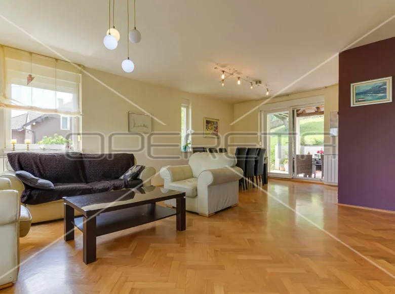 6 room house 333 m² Zagreb, Croatia