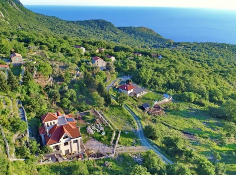 6 bedroom villa 392 m² Rustovo, Montenegro