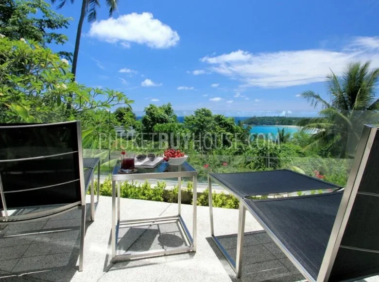 Condo 3 bedrooms 410 m² Ban Kata, Thailand