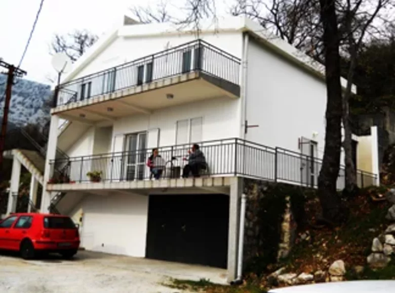 Dom 5 pokojów 218 m² Czarnogóra, Czarnogóra