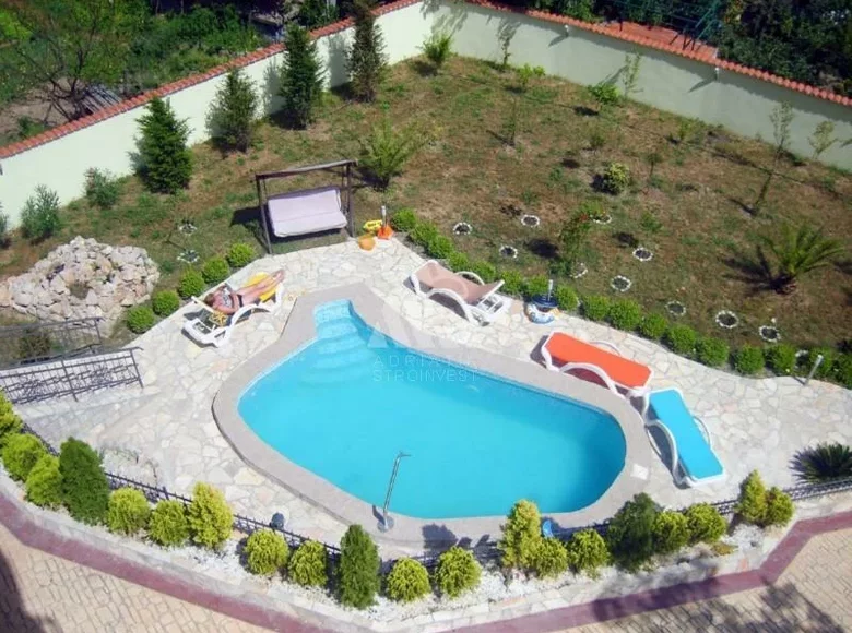 Haus 484 m² Ulcinj, Montenegro