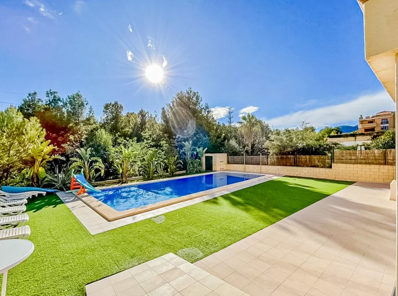 4 bedroom Villa 180 m² la Nucia, Spain