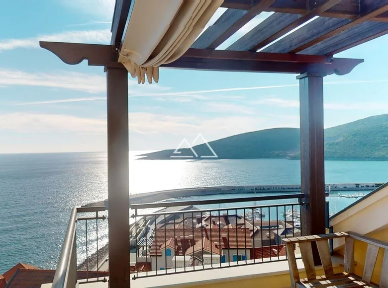 2 bedroom apartment 101 m² Radovici, Montenegro