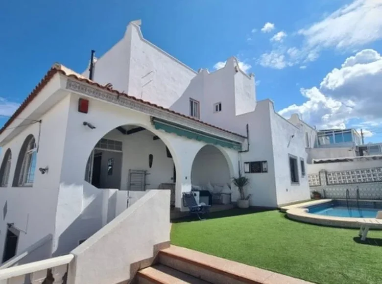 6 bedroom villa 289 m² San Miguel de Salinas, Spain