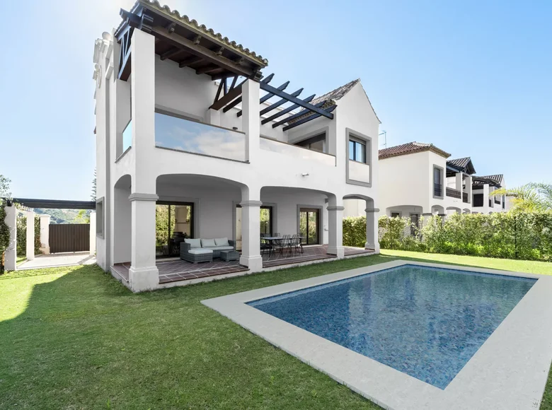 Willa 4 pokoi 337 m² Estepona, Hiszpania