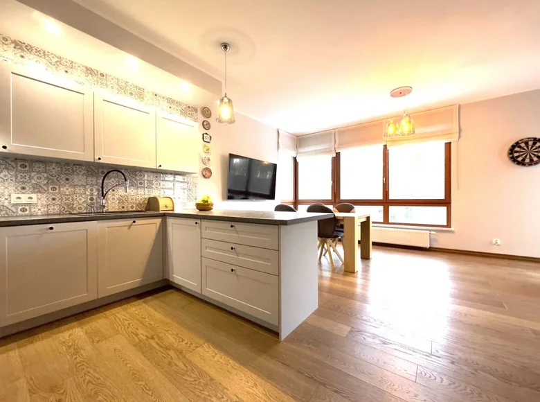 Apartamento 3 habitaciones 77 m² Gdynia, Polonia