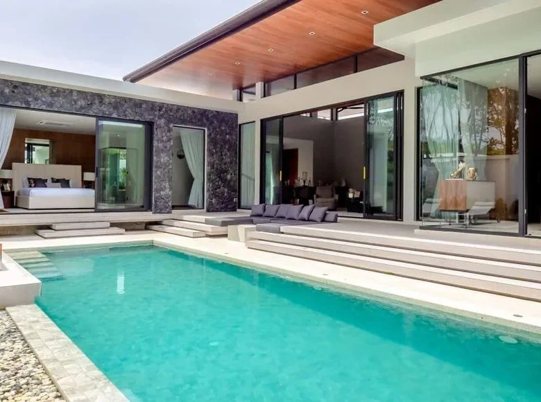 3 bedroom villa 350 m² Phuket, Thailand