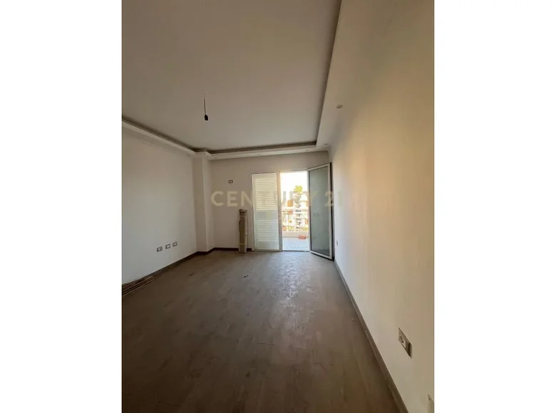 2 bedroom apartment 96 m² Golem, Albania