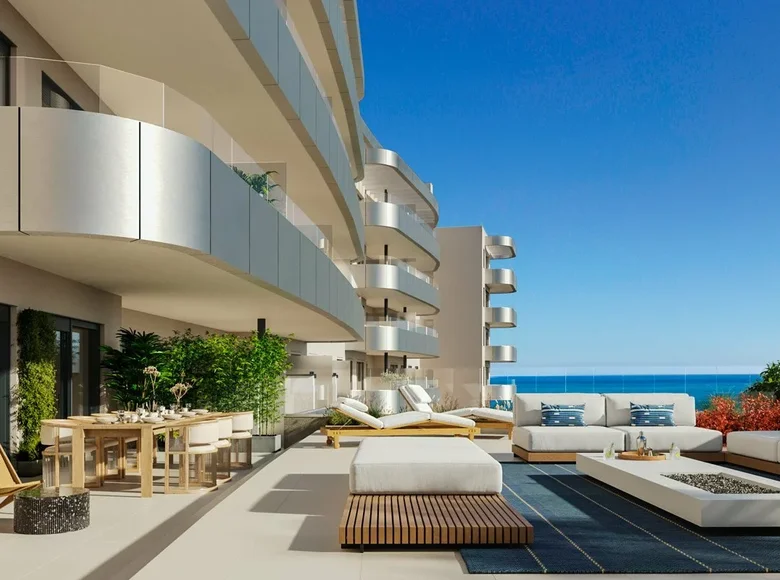 Mieszkanie 4 pokoi 123 m² Benalmadena, Hiszpania