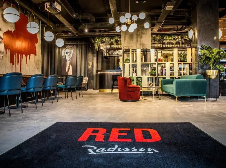 Отель Redisson Red