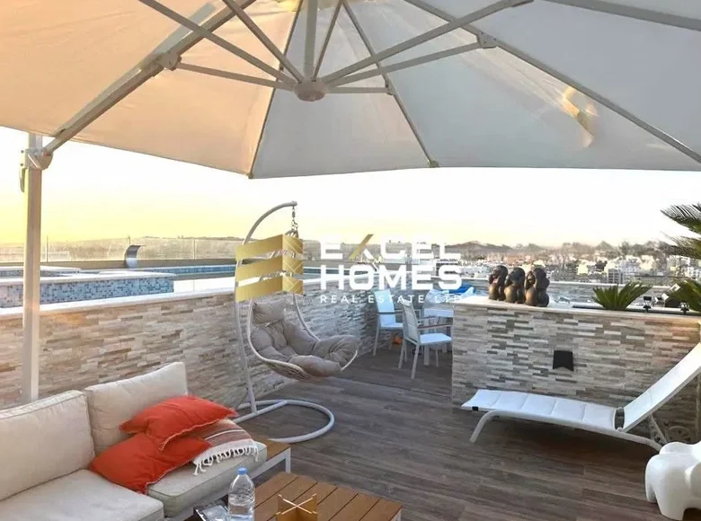 2 bedroom penthouse  Gżira, Malta