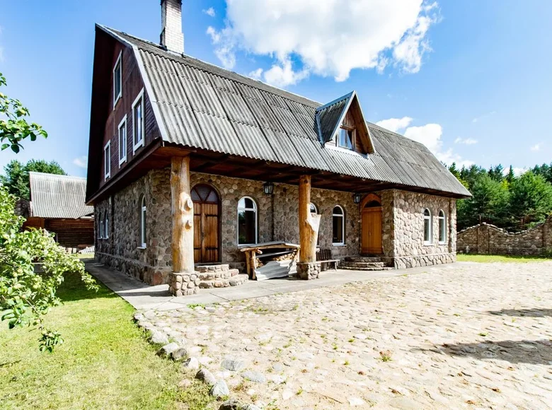 House 650 m² Zavuccieuski sielski Saviet, Belarus