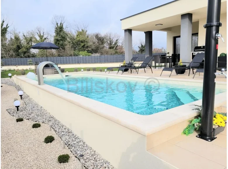 Dom 4 pokoi 130 m² Divsici, Chorwacja