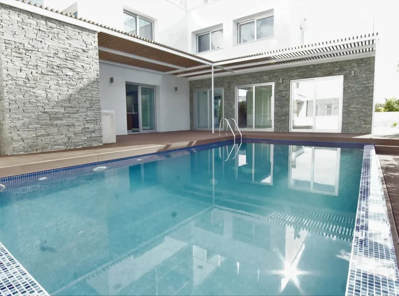 Dom 6 pokojów 328 m² Pafos, Cypr
