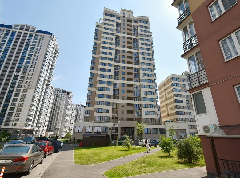 Mieszkanie 4 pokoi 167 m² Mińsk, Białoruś