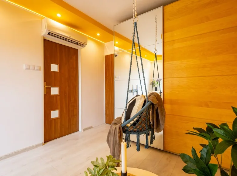 2 room apartment 40 m² Lodz, Poland