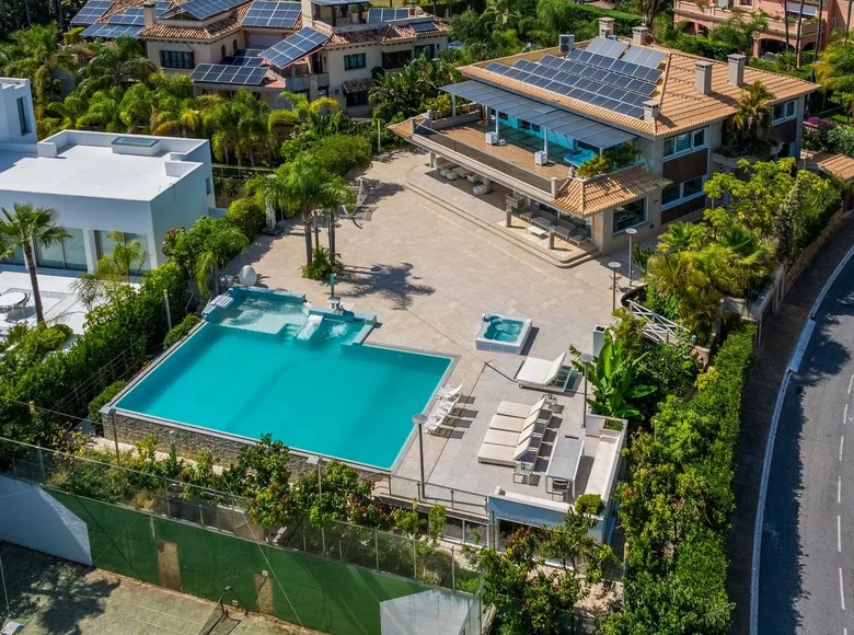 Maison 8 chambres 1 202 m² Malaga, Espagne
