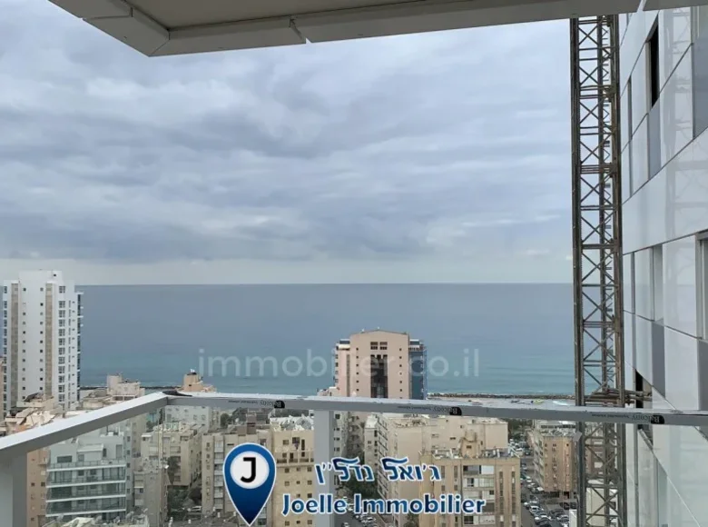 Mieszkanie 3 pokoi 90 m² Netanya, Izrael