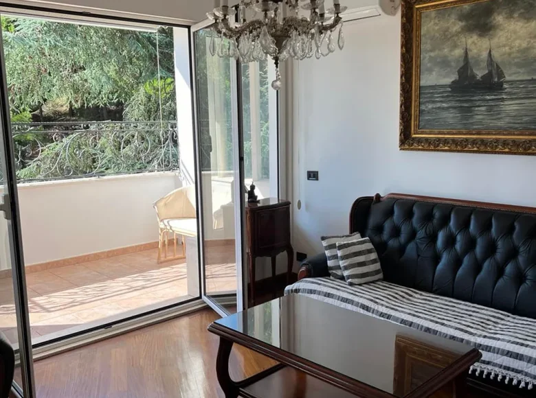 Apartamento 4 habitaciones 167 m² Petrovac, Montenegro