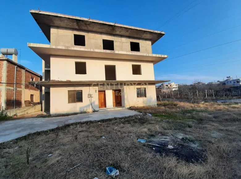 Willa 486 m² Rrashbull, Albania