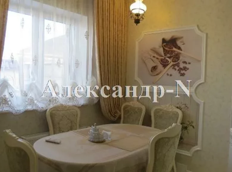 Maison 5 chambres 240 m² Odessa, Ukraine