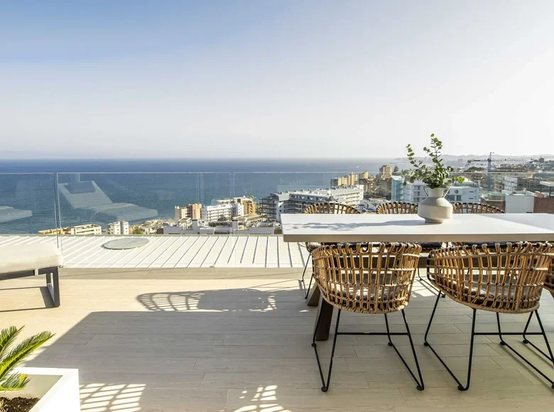 3 bedroom apartment 185 m² Fuengirola, Spain