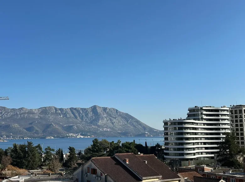 3 bedroom apartment 83 m² Budva, Montenegro