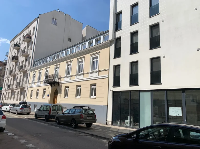 Коммерческое помещение 175 м² Варшава, Польша